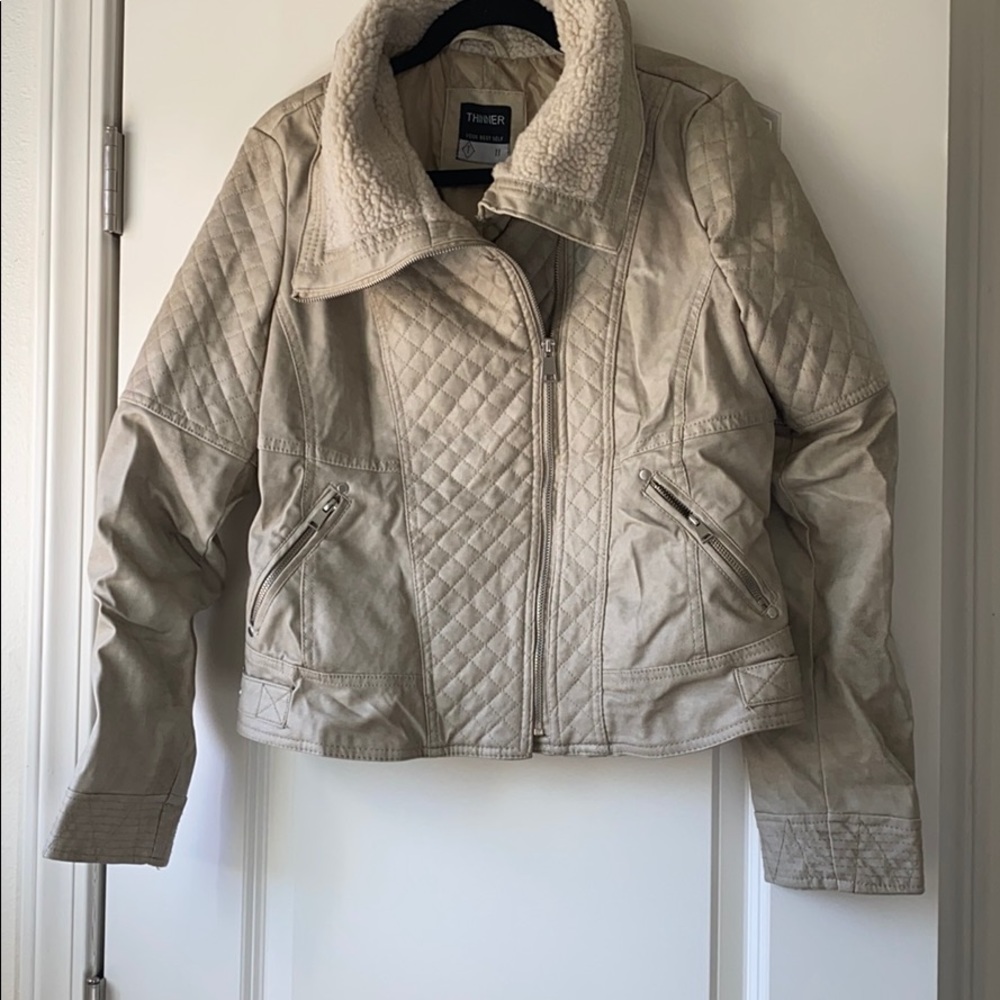 Super cute jacket! Size 11/12